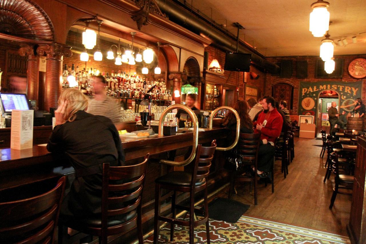Mcmenamins White Eagle Rock & Roll Hotel 포틀랜드 외부 사진
