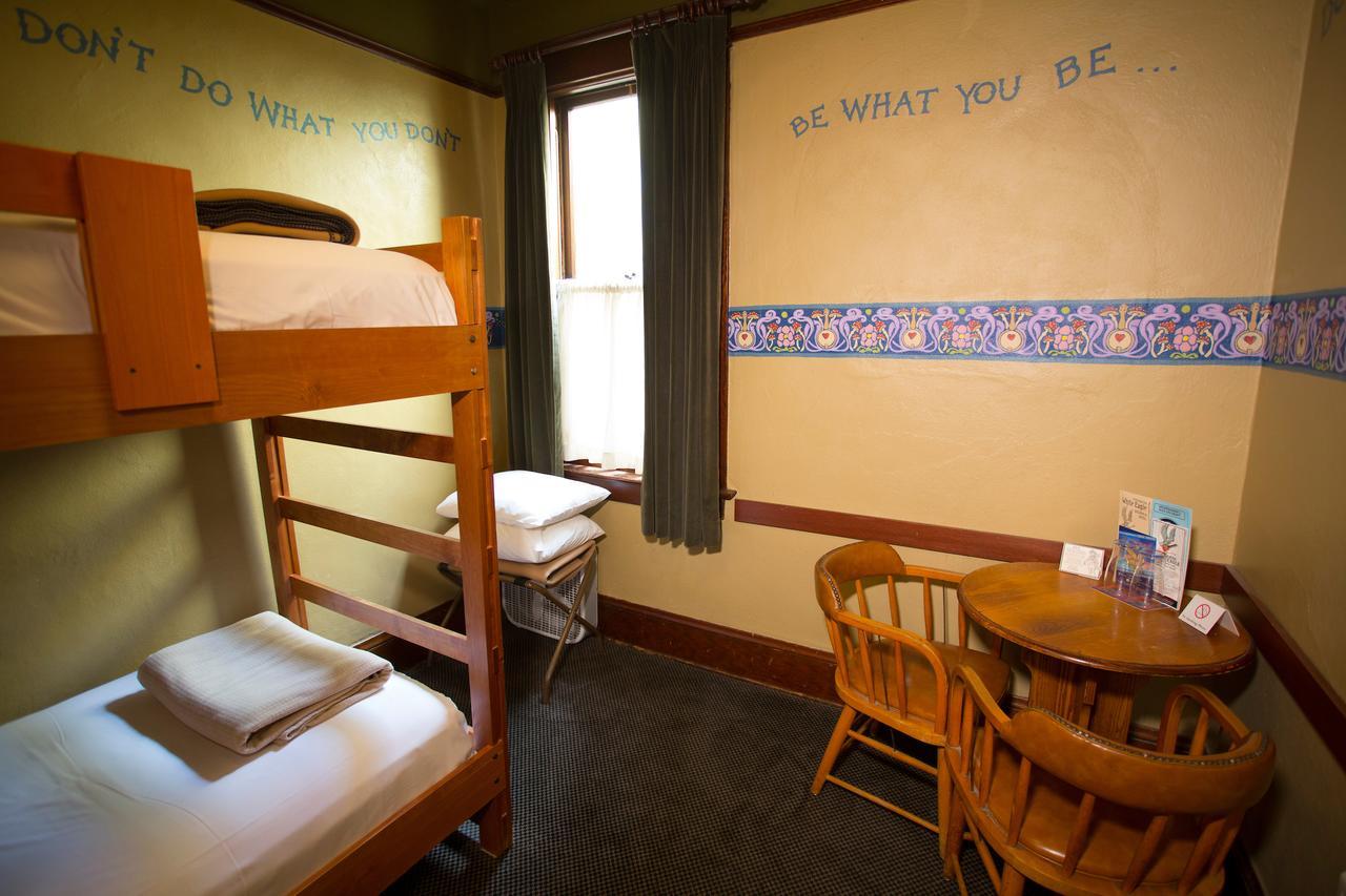 Mcmenamins White Eagle Rock & Roll Hotel 포틀랜드 외부 사진