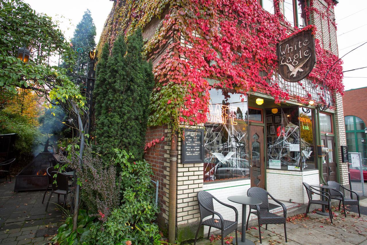 Mcmenamins White Eagle Rock & Roll Hotel 포틀랜드 외부 사진