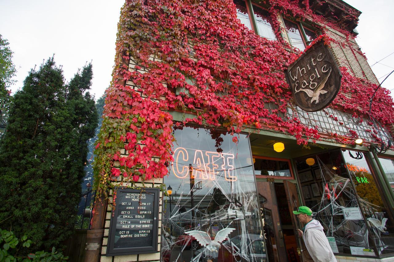 Mcmenamins White Eagle Rock & Roll Hotel 포틀랜드 외부 사진